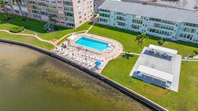 1847 SHORE DRIVE S 509, St Petersburg, FL 33707