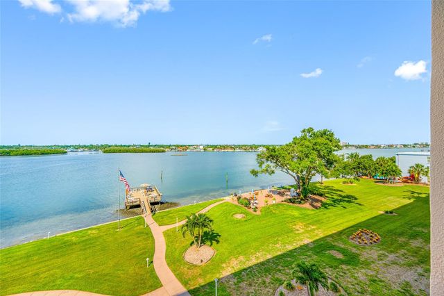 1847 SHORE DRIVE S 509, St Petersburg, FL 33707
