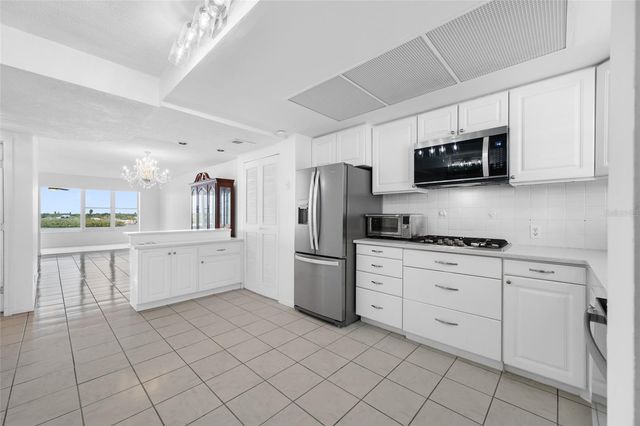 1847 SHORE DRIVE S 509, St Petersburg, FL 33707