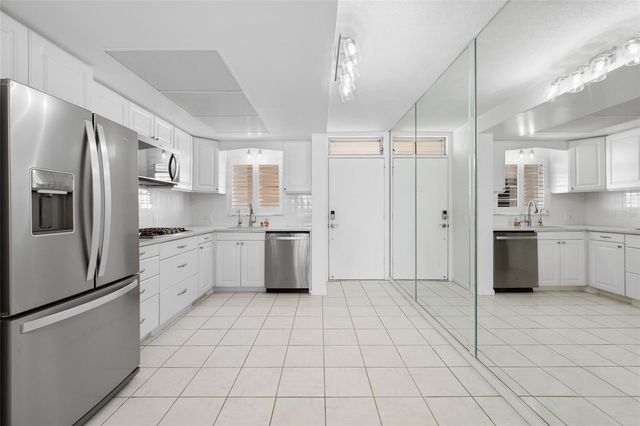 1847 SHORE DRIVE S 509, St Petersburg, FL 33707