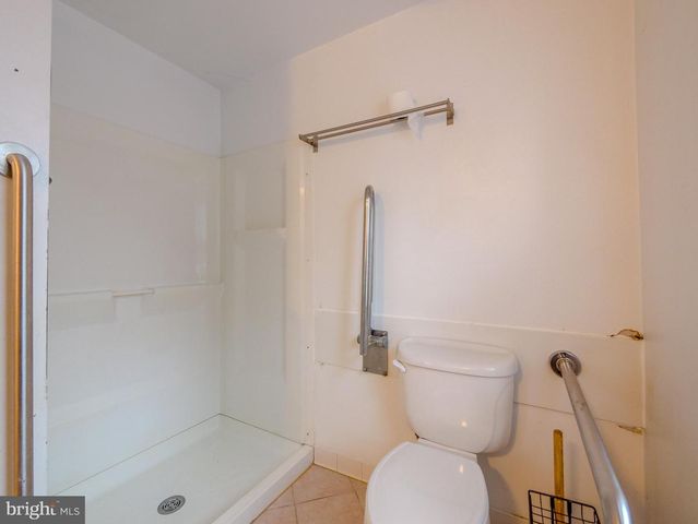 328 HILLSIDE AVE, Brookhaven, PA 19015