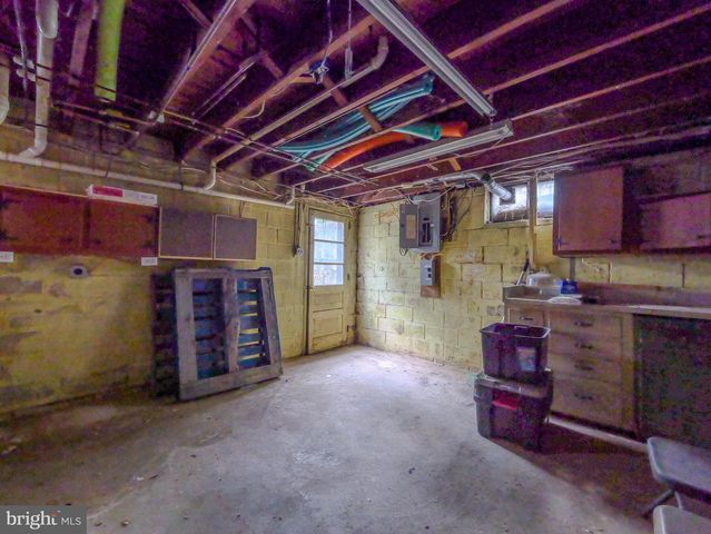 328 HILLSIDE AVE, Brookhaven, PA 19015