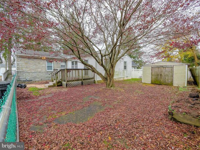 328 HILLSIDE AVE, Brookhaven, PA 19015