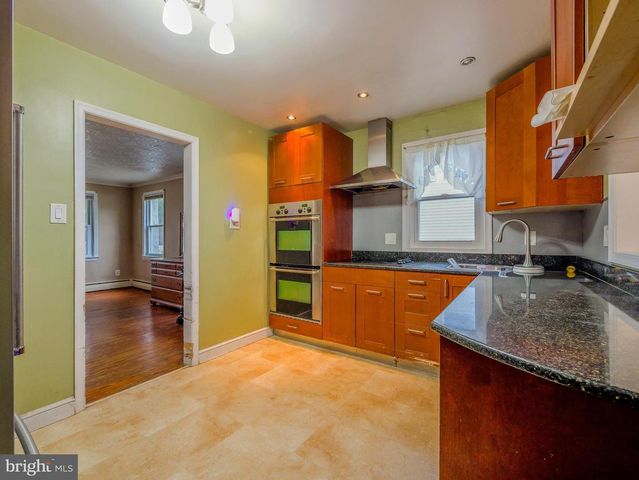 328 HILLSIDE AVE, Brookhaven, PA 19015