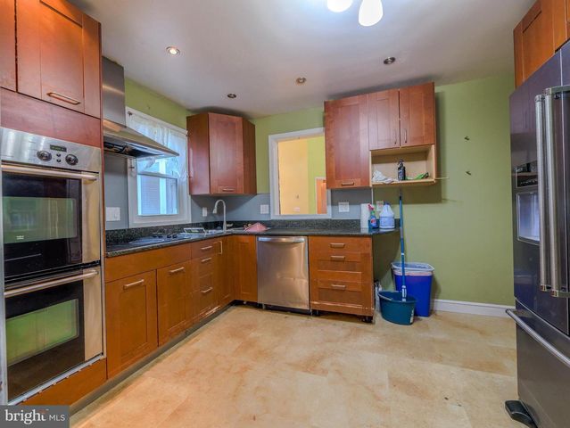 328 HILLSIDE AVE, Brookhaven, PA 19015