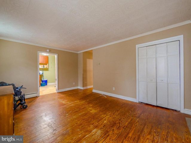 328 HILLSIDE AVE, Brookhaven, PA 19015