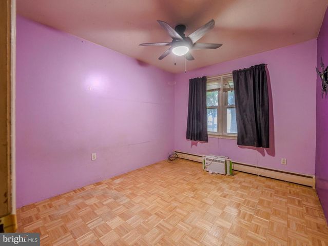 328 HILLSIDE AVE, Brookhaven, PA 19015