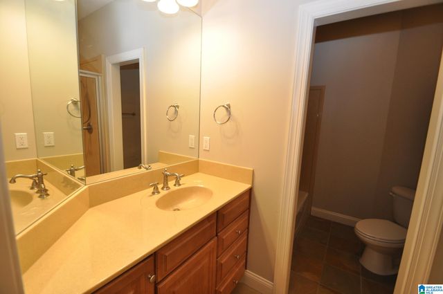 428 STERLING PARK CIRCLE, Alabaster, AL 35007
