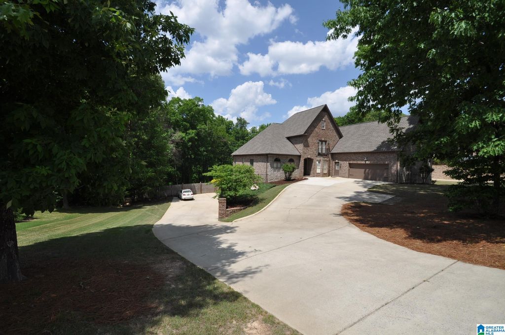 428 STERLING PARK CIRCLE, Alabaster, AL 35007