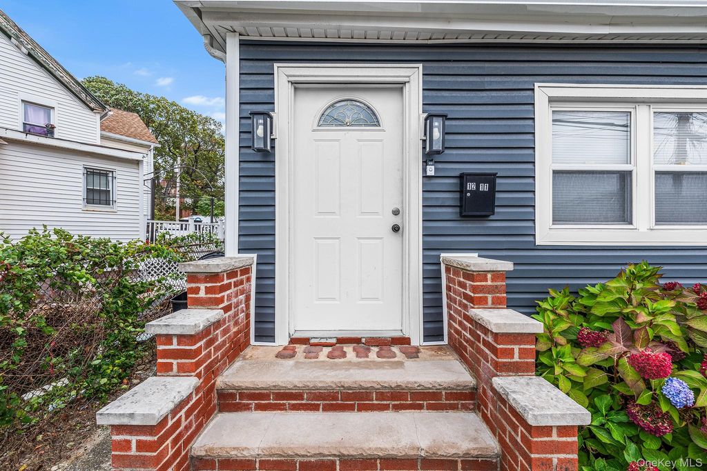 1211 Brunswick Avenue, Far Rockaway, NY 11691