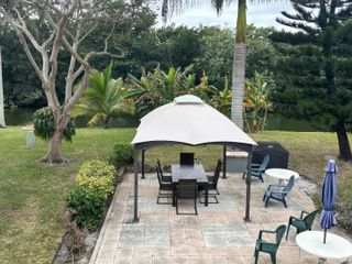 106 Windsor E, West Palm Beach, FL 33417