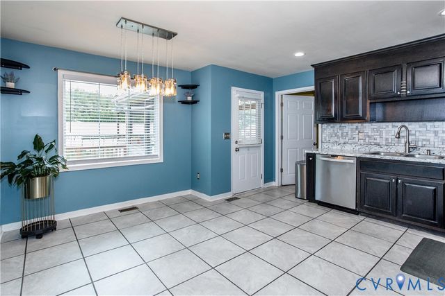 24605 Fern Ct, North Dinwiddie, VA 23803