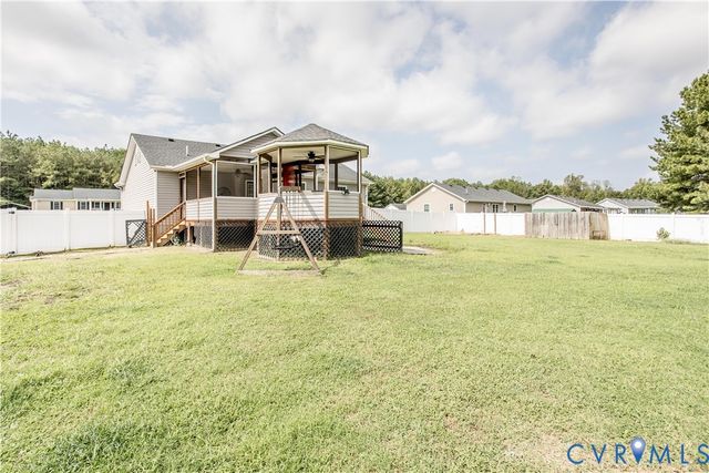 24605 Fern Ct, North Dinwiddie, VA 23803
