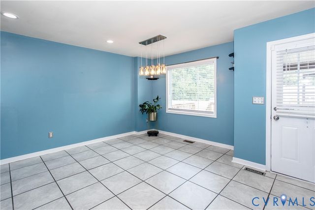 24605 Fern Ct, North Dinwiddie, VA 23803