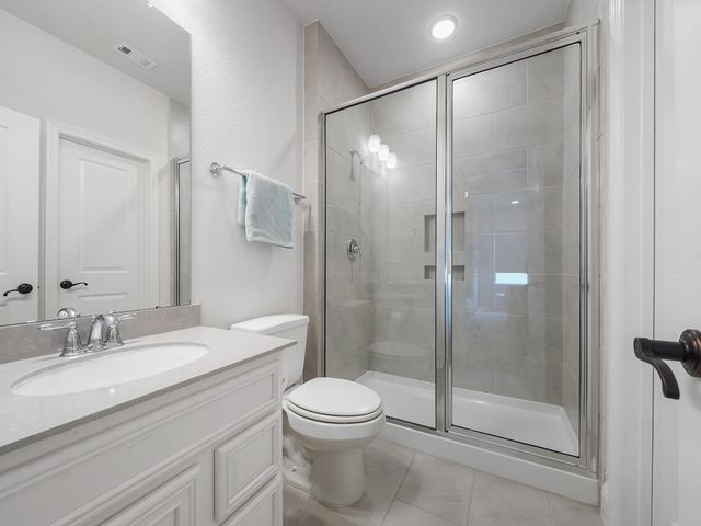 6 Kimberling Court, Tomball, TX 77375