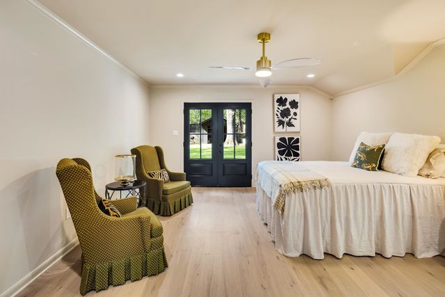 306 W POPLAR AVE, Collierville, TN 38017