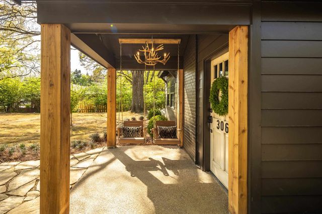 306 W POPLAR AVE, Collierville, TN 38017