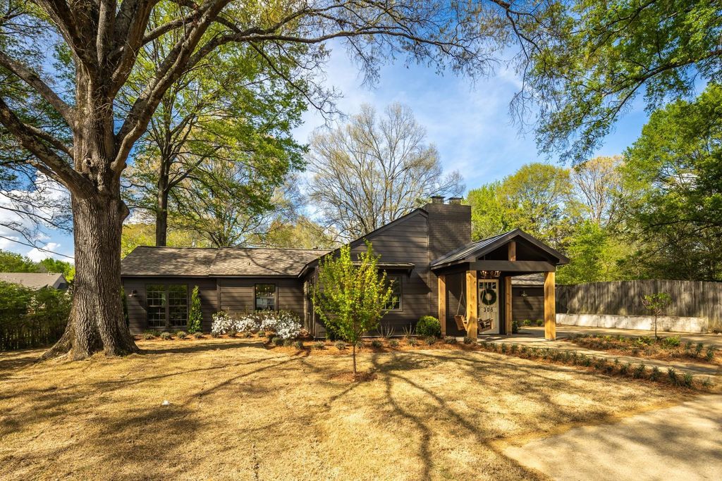 306 W POPLAR AVE, Collierville, TN 38017
