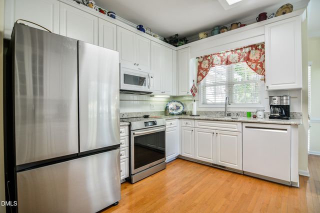 105 Trailing Oak Trail, Clayton, NC 27527