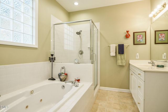 105 Trailing Oak Trail, Clayton, NC 27527