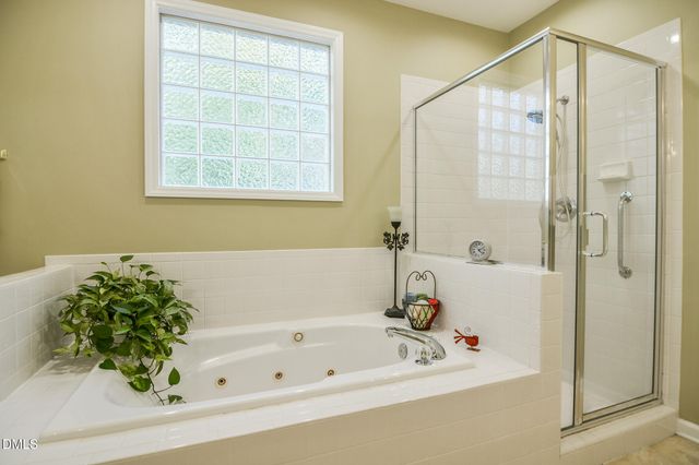 105 Trailing Oak Trail, Clayton, NC 27527