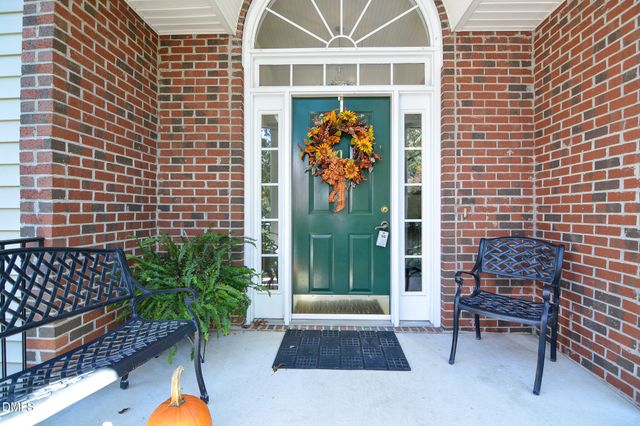 105 Trailing Oak Trail, Clayton, NC 27527