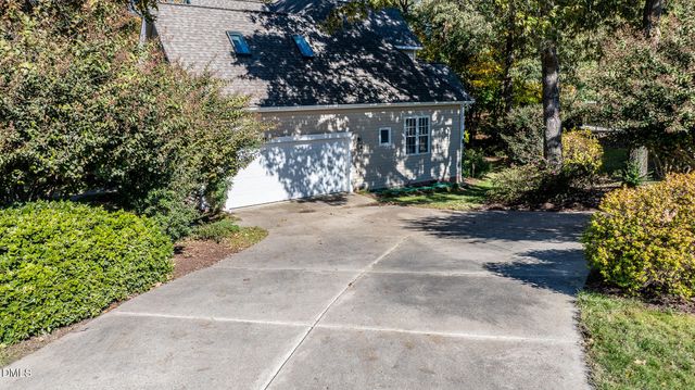 105 Trailing Oak Trail, Clayton, NC 27527