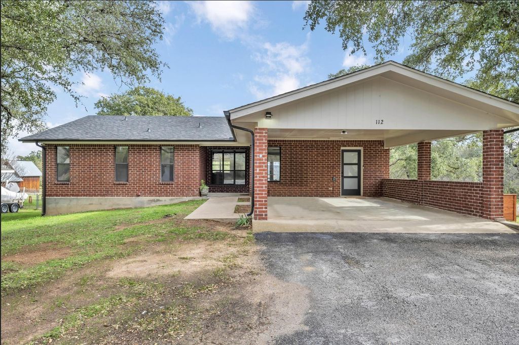 112 County Road 139B, Burnet, TX 78611