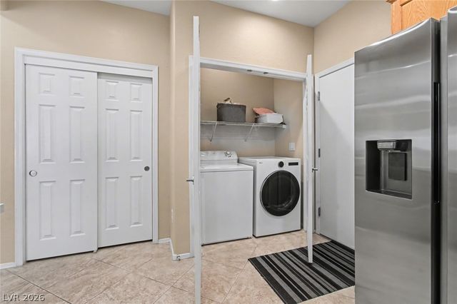 2324 Peaceful Moon Street, Henderson, NV 89044