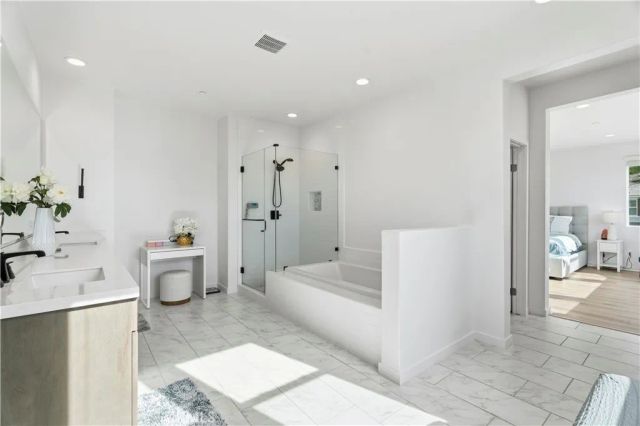 18100 Tableau Way, Saugus, CA 91350