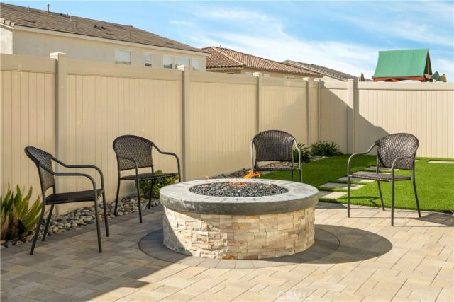 18100 Tableau Way, Saugus, CA 91350