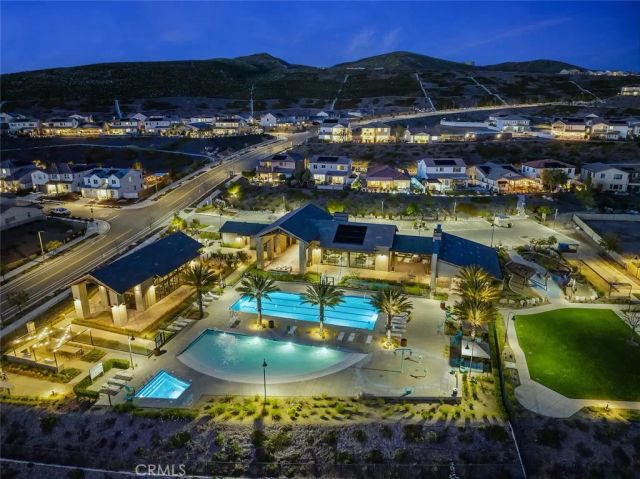 18100 Tableau Way, Saugus, CA 91350