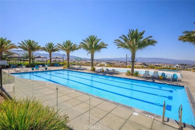 18100 Tableau Way, Saugus, CA 91350