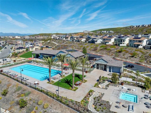 18100 Tableau Way, Saugus, CA 91350