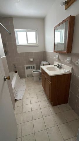 144 Roslyn Road, Mineola, NY 11501