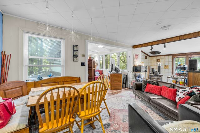 90 Rowley Road, Woodbury, CT 06798