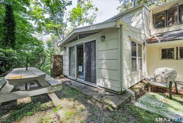 90 Rowley Road, Woodbury, CT 06798