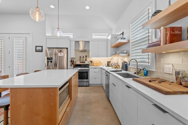 4801 Louis Ave 1, Austin, TX 78721