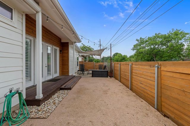 4801 Louis Ave 1, Austin, TX 78721
