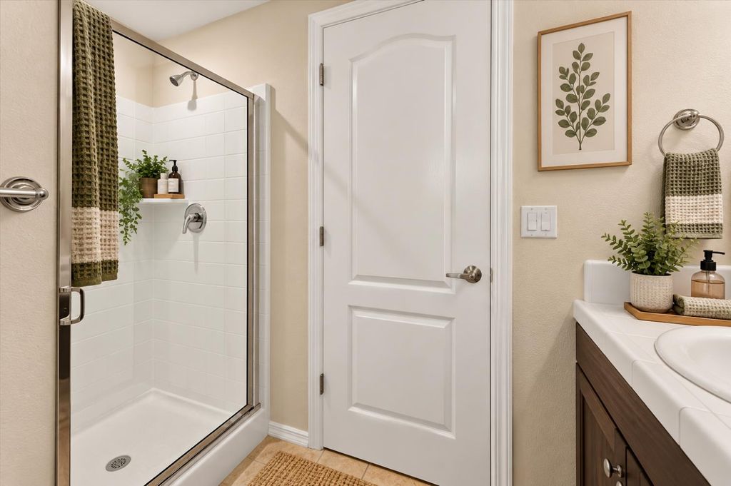 Image 10 of property listing at 4071 Harlan Ranch Boulevard, Clovis, CA 93619