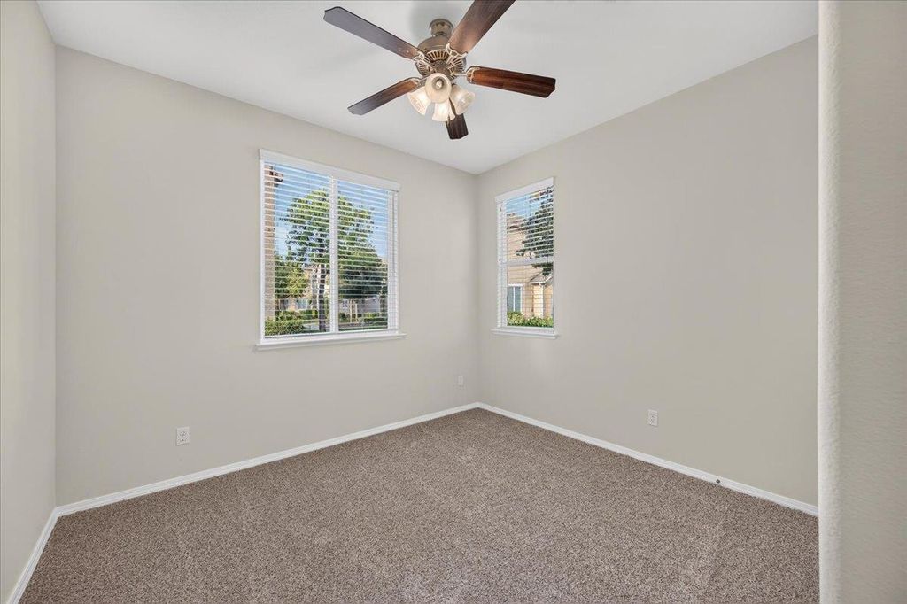 Image 29 of property listing at 4071 Harlan Ranch Boulevard, Clovis, CA 93619