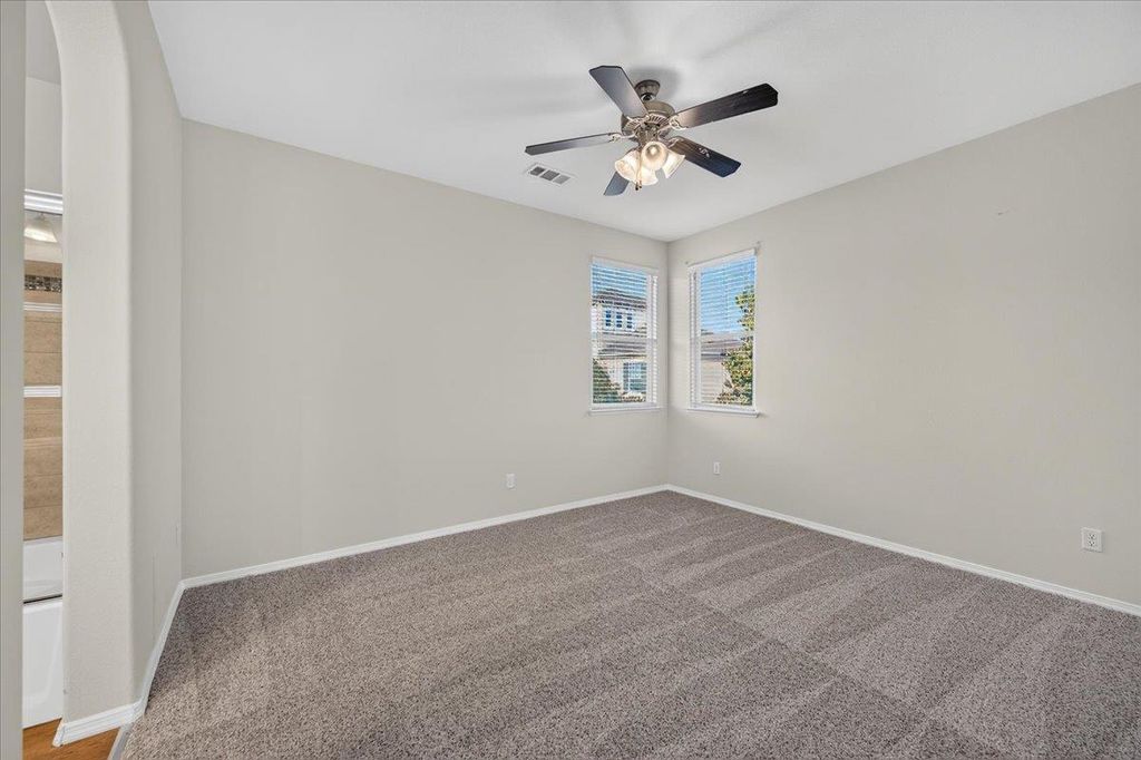 Image 30 of property listing at 4071 Harlan Ranch Boulevard, Clovis, CA 93619