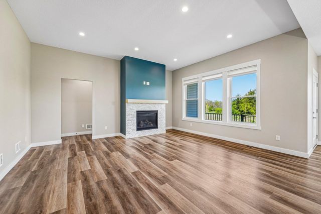 12580 Masters Lane, Lindstrom, MN 55045