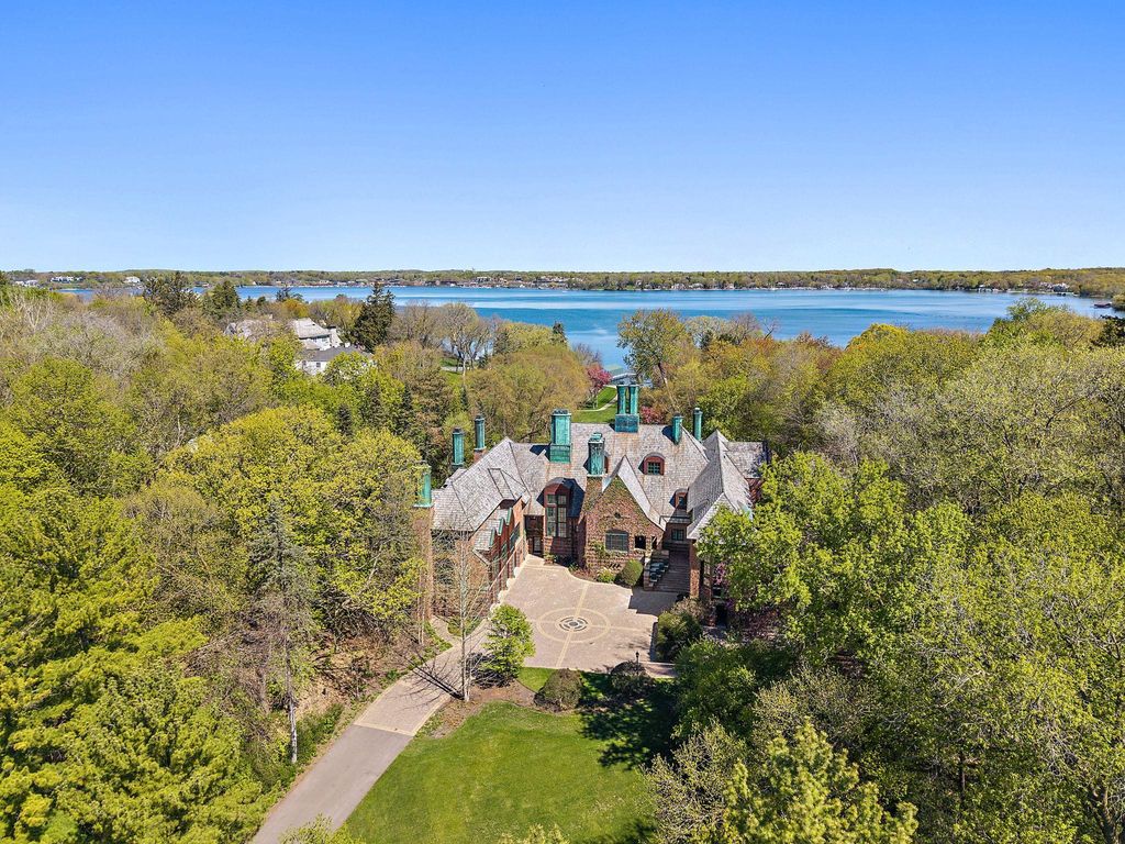 17950 Breezy Point Road, Wayzata, MN 55391 — exterior