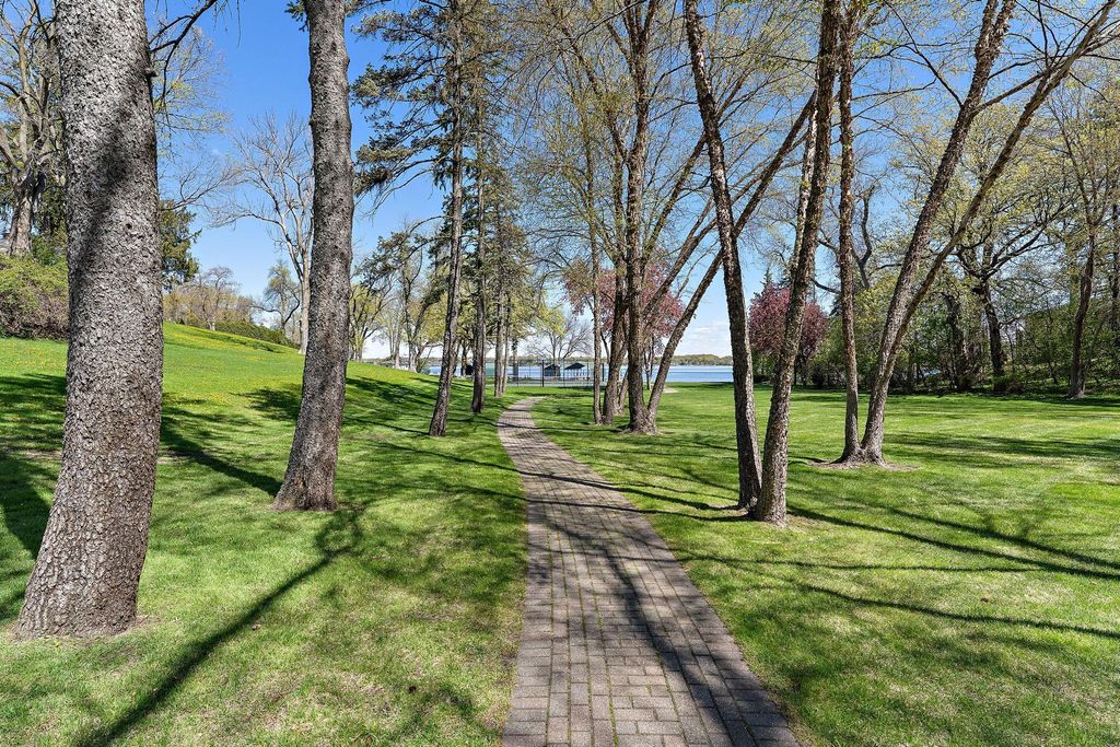17950 Breezy Point Road, Wayzata, MN 55391 — photo 5