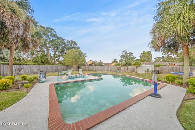 933 Marilyn Drive, Lafayette, LA 70503
