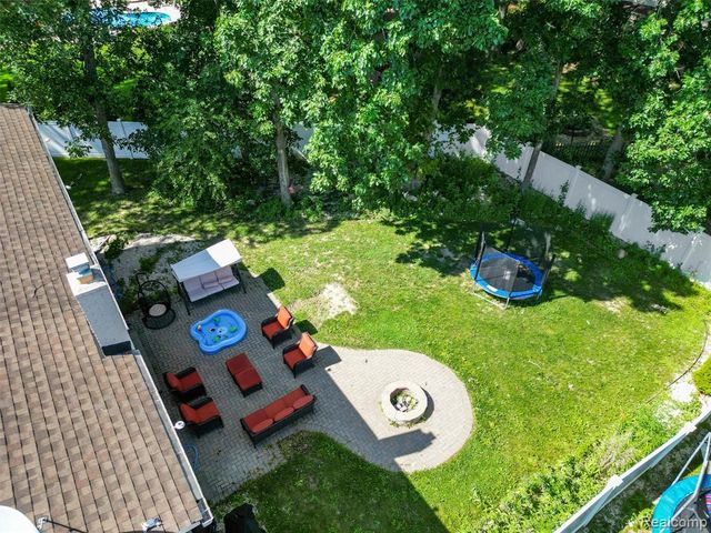 44364 Highgate Drive, Clinton Township, MI 48038