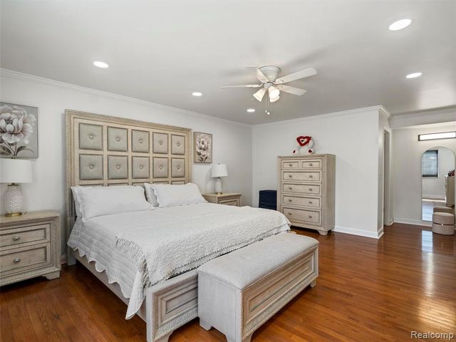 44364 Highgate Drive, Clinton Township, MI 48038