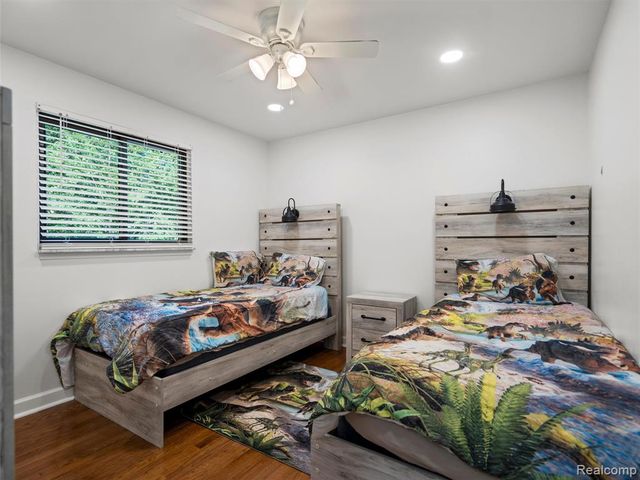 44364 Highgate Drive, Clinton Township, MI 48038