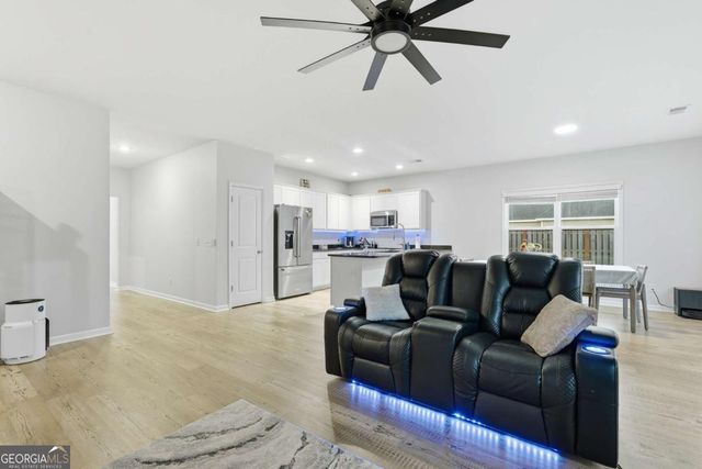 217 Caroline Way, Guyton, GA 31312